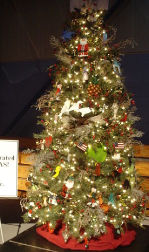 Auction fundraising items holiday trees