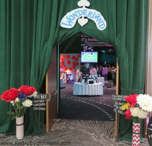 2017 Langley School Alice in Wonderland entrance